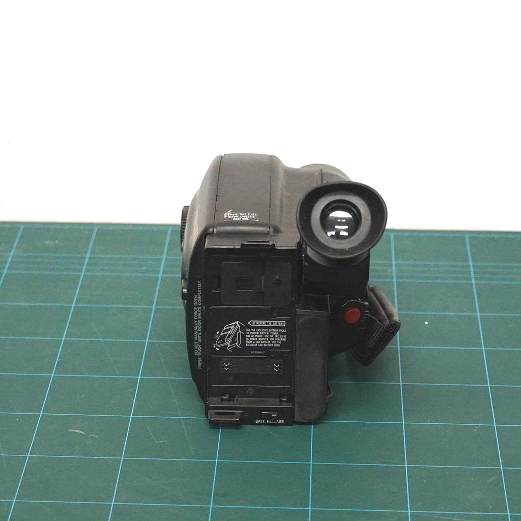 JVC GR-AX200 - Image 4