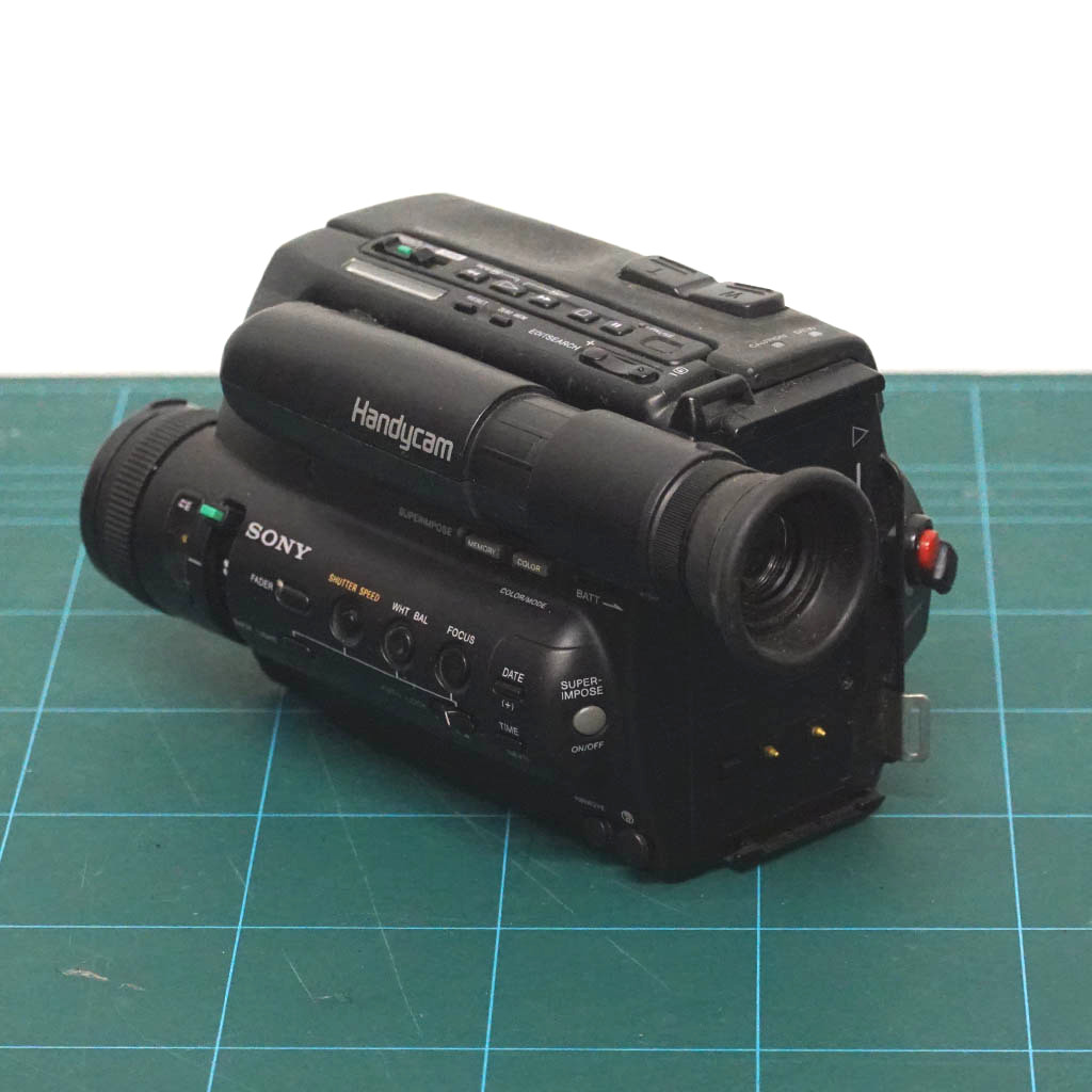 SONY CCD TR55E - Image 5