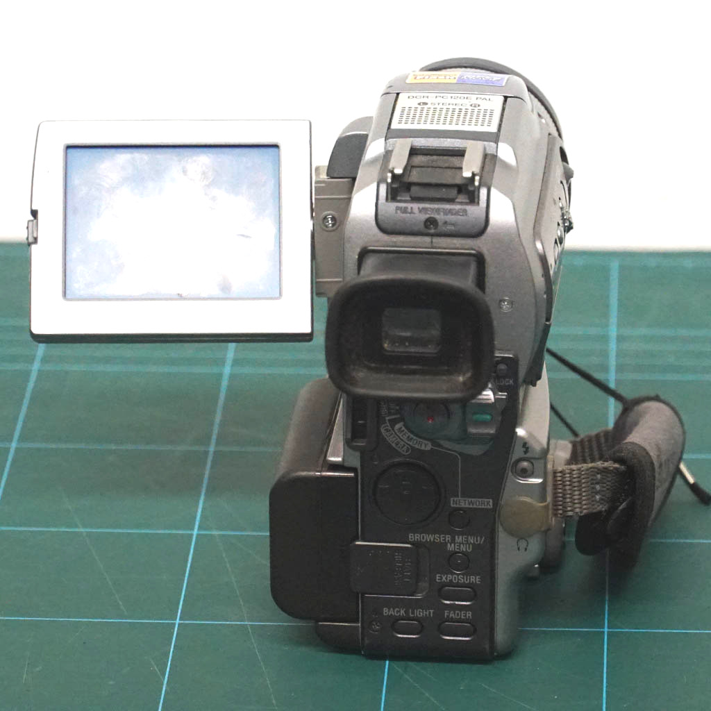 SONY DCR PC120E - Image 5
