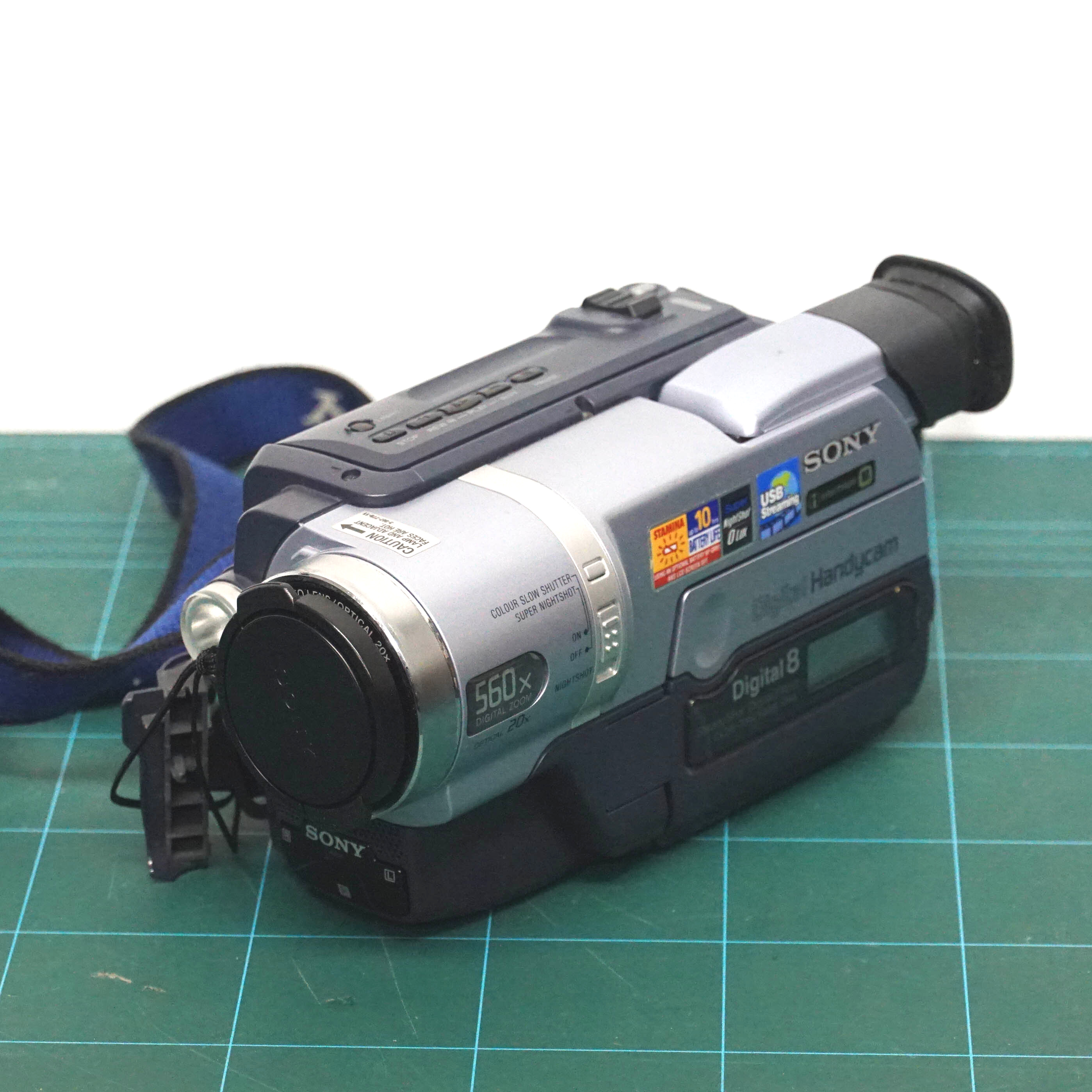 SONY DCR-TRV140E - Image 2