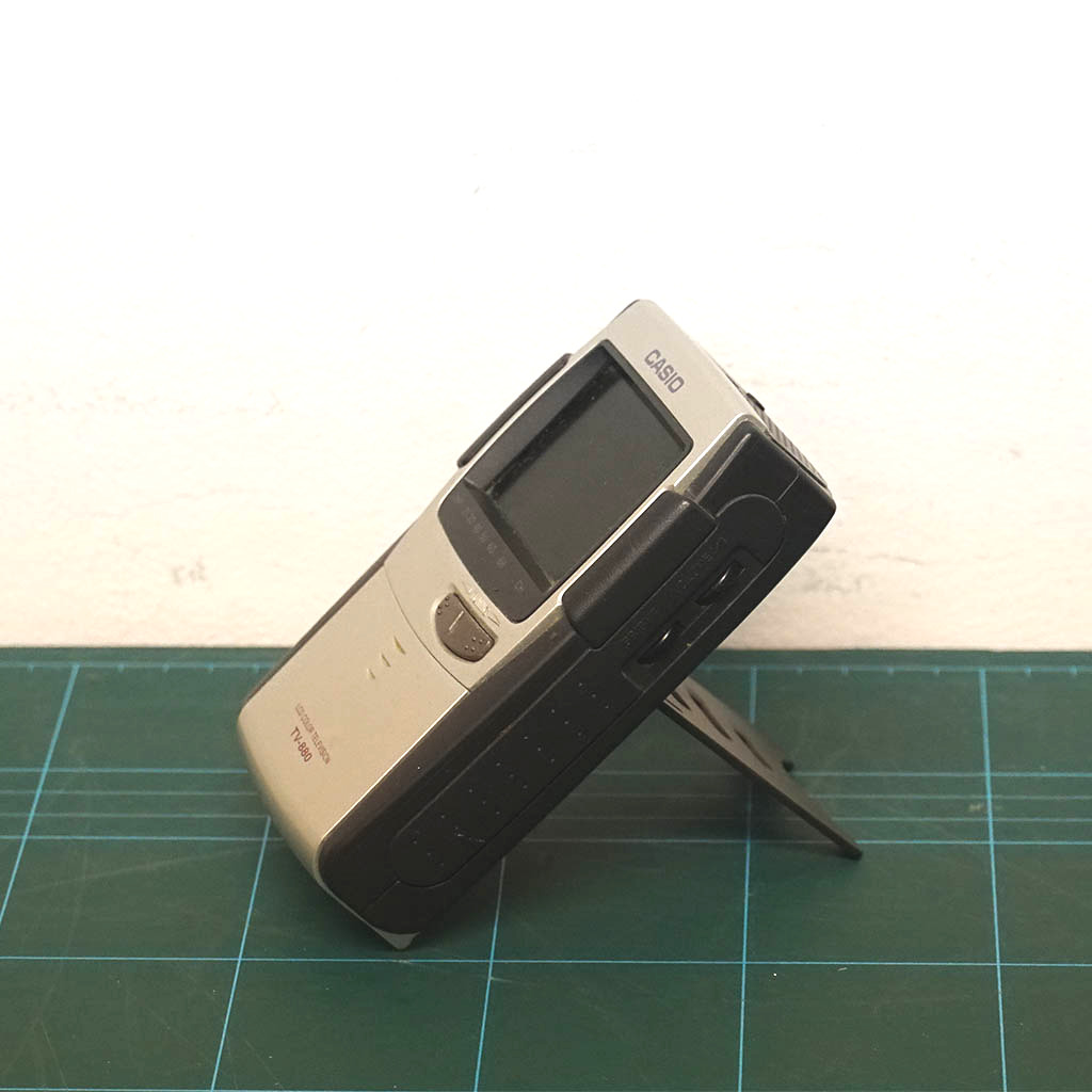 Casio TV-880 Portable TV - Image 2