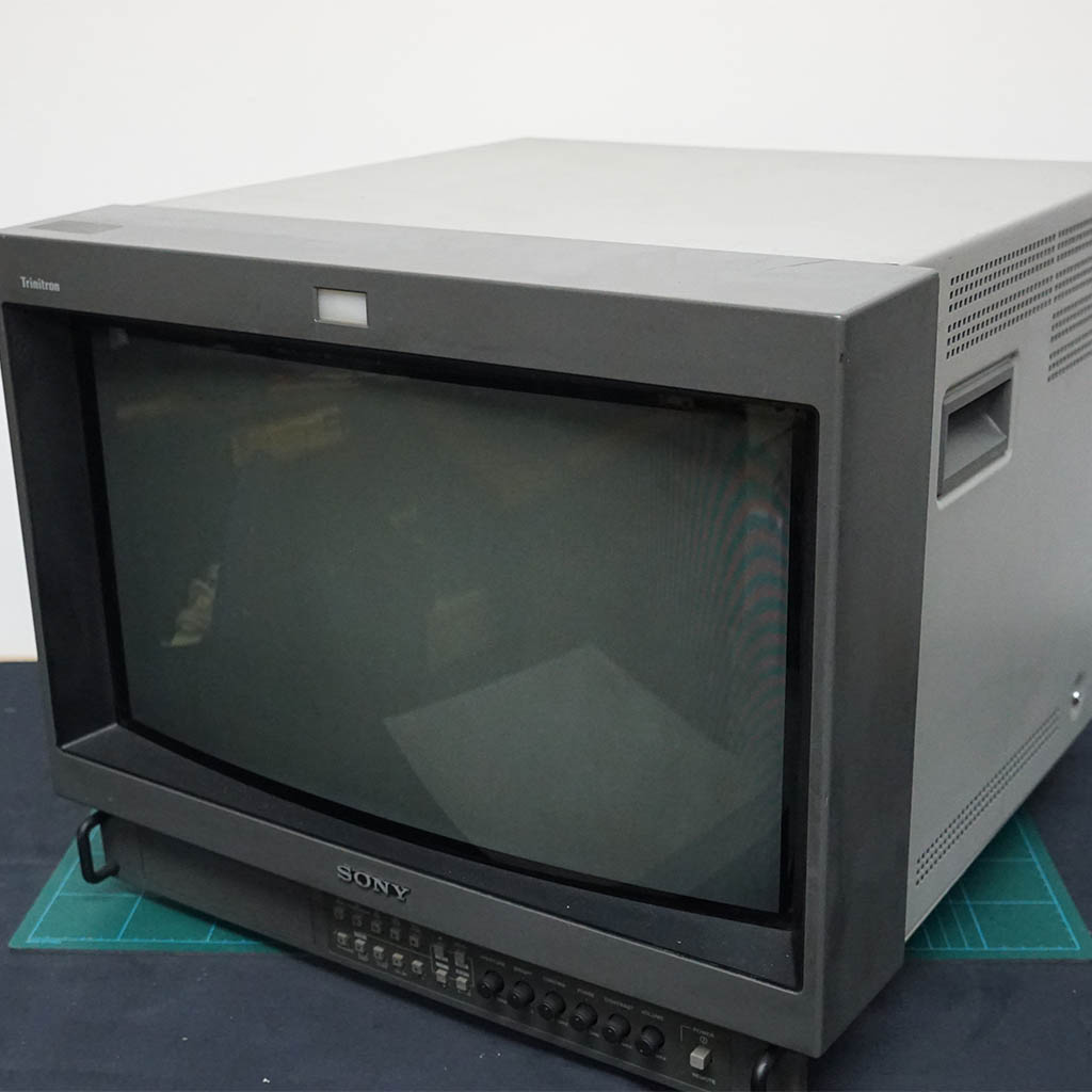 SONY PVM-20S1WE - Image 2